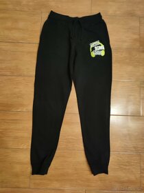 Tepláky chlapecké 158/164 v perfektním stavu - 6