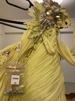 PLESOVÉ ŠATY ZN. KADARO - NOVÉ-VÝPRODEJ - 6