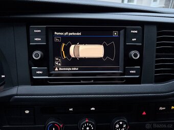 VW Transporter T6.1 ČR DPH 141 tis. km Barva Candy Multivan - 6