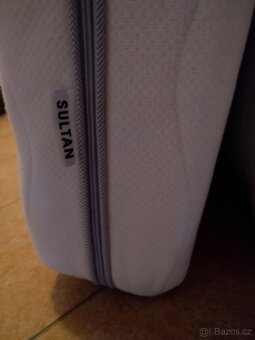 Manželská postel Malm 180x200 cm - 6