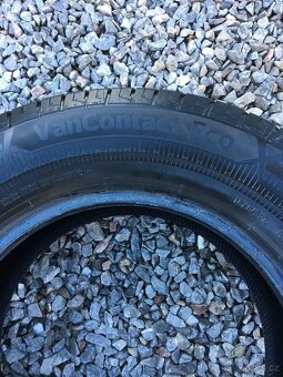 Pneu 235/65 R16 C - 6