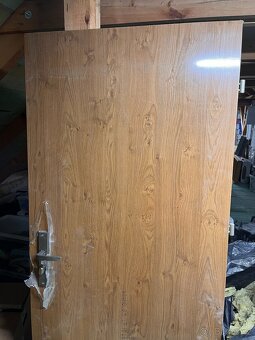 Téměř nepoužité venkovní dveře - 6