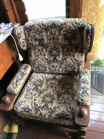 gauč s 2 křesly + stůl - 6