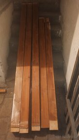 Prodám dřevěné schody do interiéru + trámky 10x10 - 6