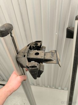 Thule WingBar na Škoda Octavia II – na holou střechu - 6