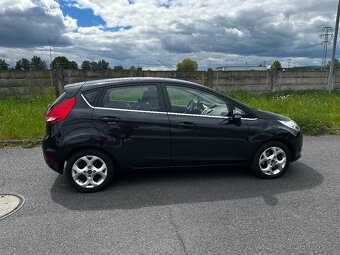 FORD FIESTA 1.2 - 6