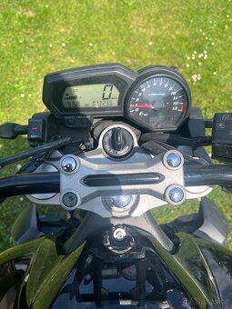 Yamaha fz1 - 6