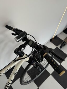 Prodám pánské crossové kolo KELLYS CLIFF 21 (175cm-190cm) - 6