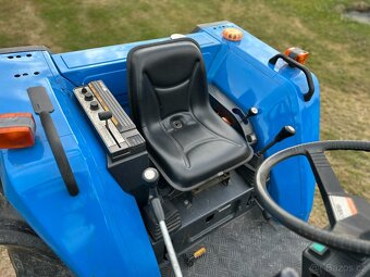 Traktor ISEKI TA317 + čelní nakladač s klapačkou - 6