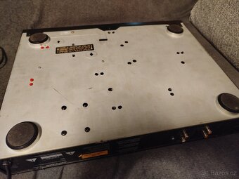 CD přehrávače Grundig a Philips. - 6