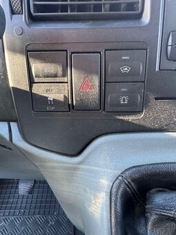 Prodám FORD TRANZIT Valnik 2.2 74 KW MAXI najeto 110 tis. - 6