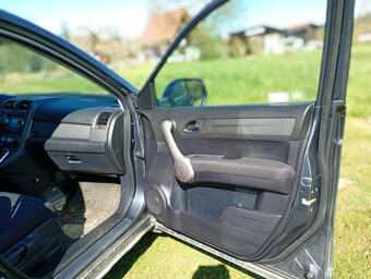 Honda CR-V 2.2CDTi - 6