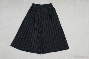 Dívčí plisé / plisované kalhoty Reserved vel. 134 - 6