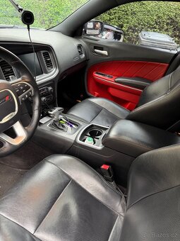 Dodge Charger 5.7 HEMI - 6