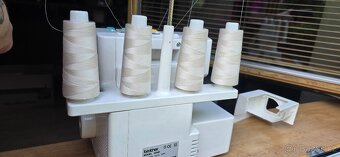 Overlock Brother šicí stroj - 6