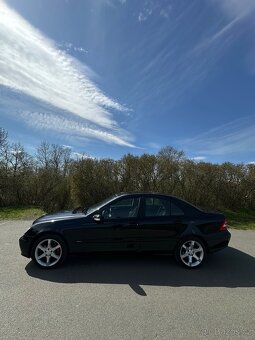 Mercedes benz w203 C-Class - 6