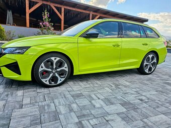 Prodám nebo přenechám úvěr na Octavia RS combi - 6