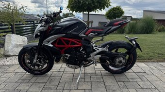 MV Agusta Brutale 800,nové pneu,mnoho doplňků,TOP STAV,ČR - 6