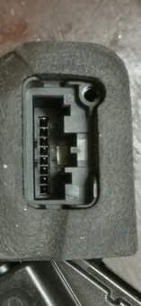 Škoda Octavia III – centrální zamykání LP dveře - 6