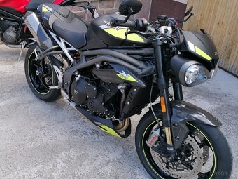 TRIUMPH Speed Triple RS 1050 - 6