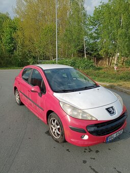 Prodám Peugeot 207 1,4 benzín, r.v. 5/2007, najeto 151.167km - 6