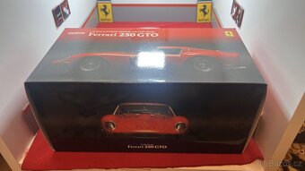 Ferrari 250 GTO 1:18 Kyosho - 6