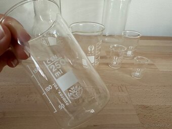 Laboratorní sklo - 6