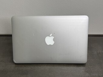 Macbook Air 11" 2015 / I5 / 4GB / 128GB - DPH - 6