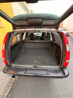 Volvo V70 2.5 TDI 103kw - 6