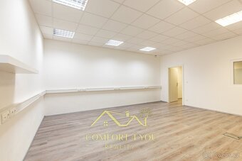 Prodej kanceláře 83 m², Znojmo, ev.č. 00023 - 6