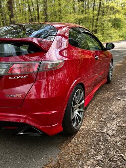 Honda Civic Type-R - 6