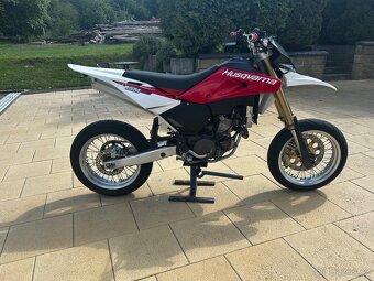 Husqvarna sm 610 najeto 6 840 km - 6
