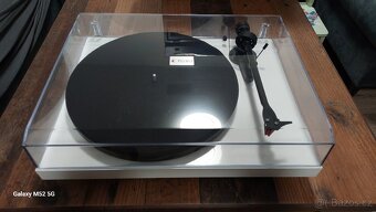 Pro-Ject Debut carbon - 6