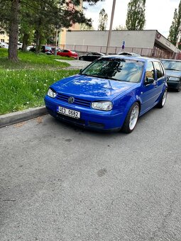 Prodám Golf 4 rok 1998 1.8 20 ventil. - 6