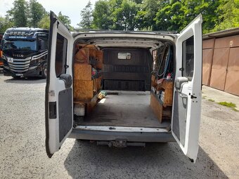 Prodám Ford Transit 2,2 TDCi 350 střední rozvor, 2x šoupačky - 6