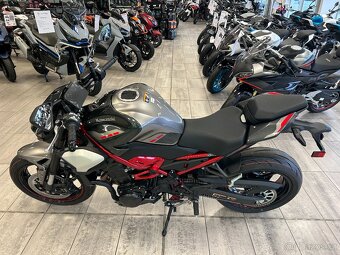 Kawasaki Z 900 2025 NOVINKA - 6