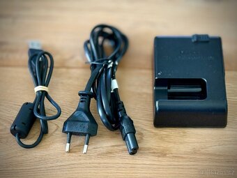 Nikon D7200 + objektivy a příslušenství (jen 5000 snímků) - 6