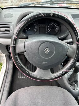 Renault Clio - 6