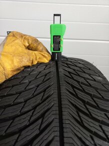 BMW iX3 G08 X3 G01 19 Styling 842 zimní 245 50 DOT 4821 - 6