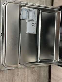 Whirlpool Myčka nádobí vestavná ADG 8372/1 IX - 6