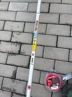 Křovinořez Oleo-Mac BC 300 T (jako nový, po servisu) - 6