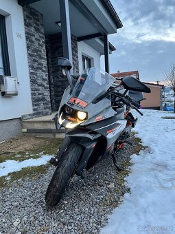 KTM RC 125 - 6