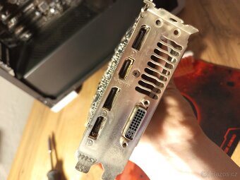 MSI GeForce GTX 960 2GD5T OC - 6