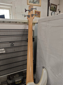 Elektrická baskytara Ibanez GSR200 / white - 6