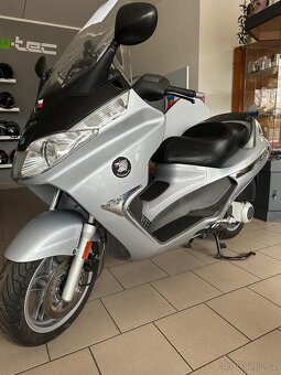 Skútr Piaggio X8 - 6