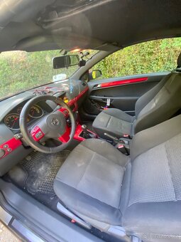 Opel Astra H Twintop - 1.8L - 6
