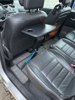 Prodam osobní automobil Renault scénic kombik. - 6