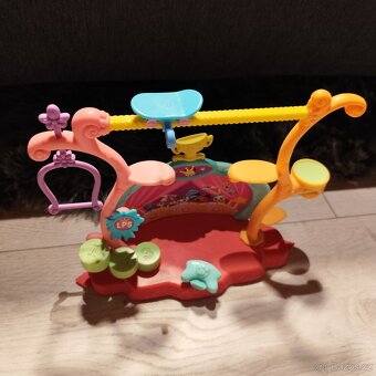 LPS Littlest Pet shop hřiště domeček - 6