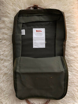 Nový batoh Fjällräven Kanken military s hnědými prvky - 6