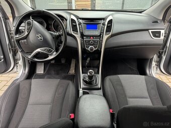Hyundai i30 combi 1.6, benzín, 88 kW, 124 tis. km, stříbrná - 6